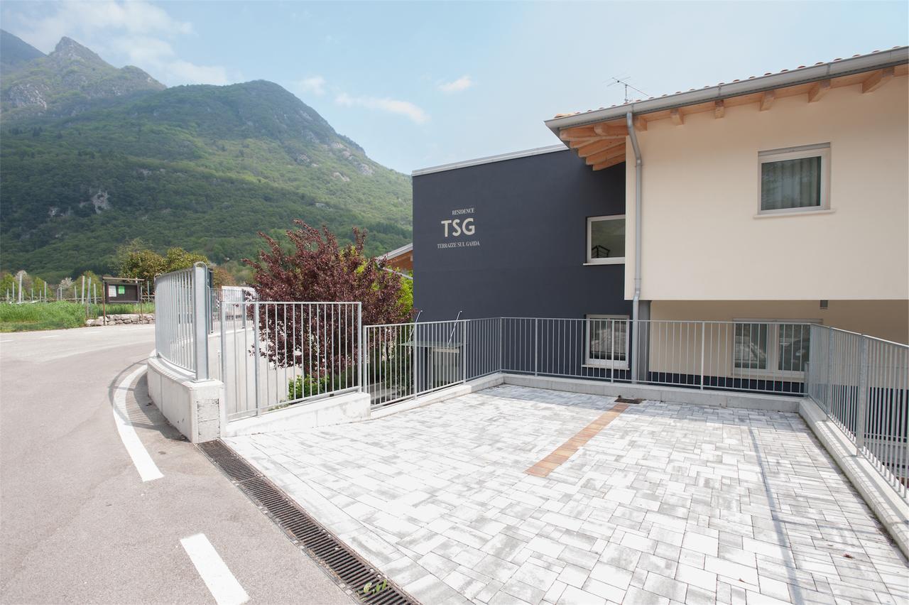 Terrazze Sul Garda Aparthotel Tenno Exterior photo